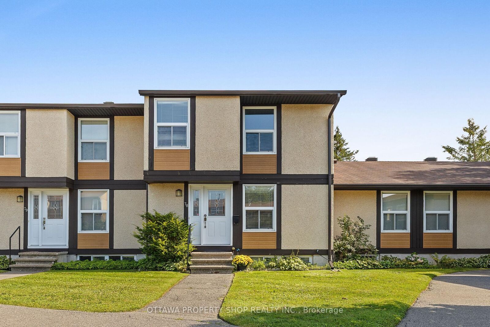 Property Photo: 3344 Uplands Drive 78 ON K1V 9R9