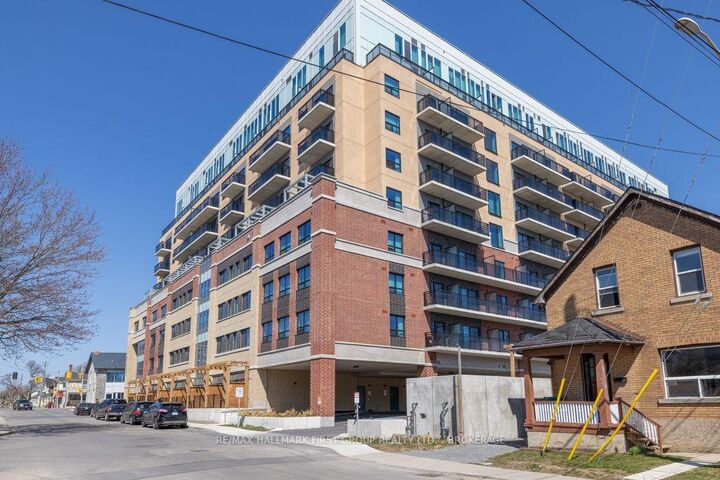 Property Photo:  652 Princess Street 603  ON K7L 1E5 