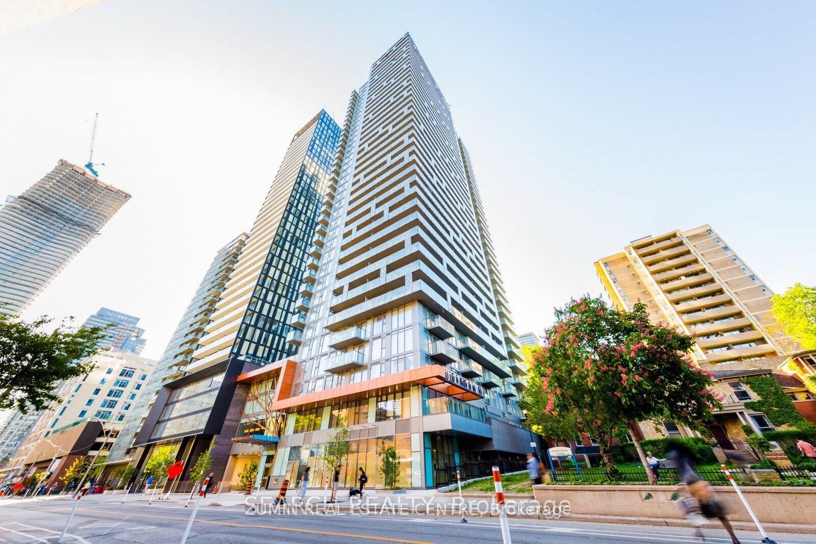 Property Photo:  50 Wellesley Street E 3801  ON M4Y 1G2 