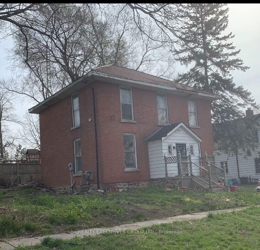 Property Photo: 1727 Dunchurch Street ON L1V 1T9