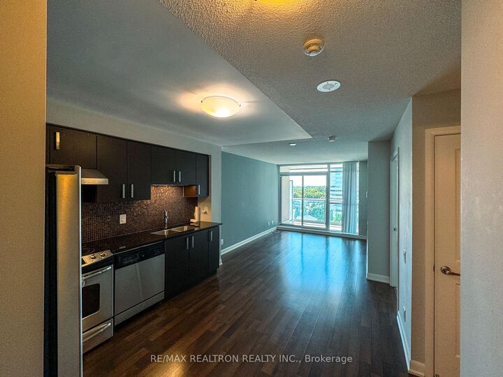 Property Photo:  17 Anndale Drive 1103  ON M2N 2W7 