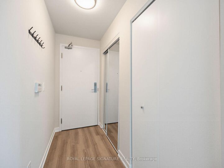Property Photo:  150 East Liberty Street 1004  ON M6K 3R5 