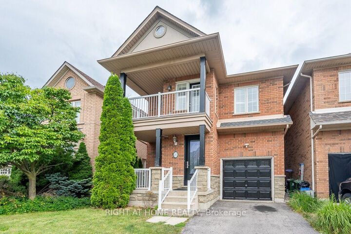 Property Photo:  27 Panorama Way  ON L8E 6C6 