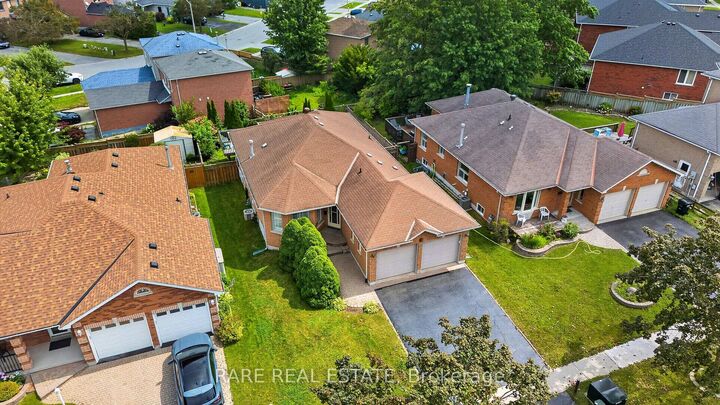 Property Photo:  7 Longman Drive  ON L4N 7E5 