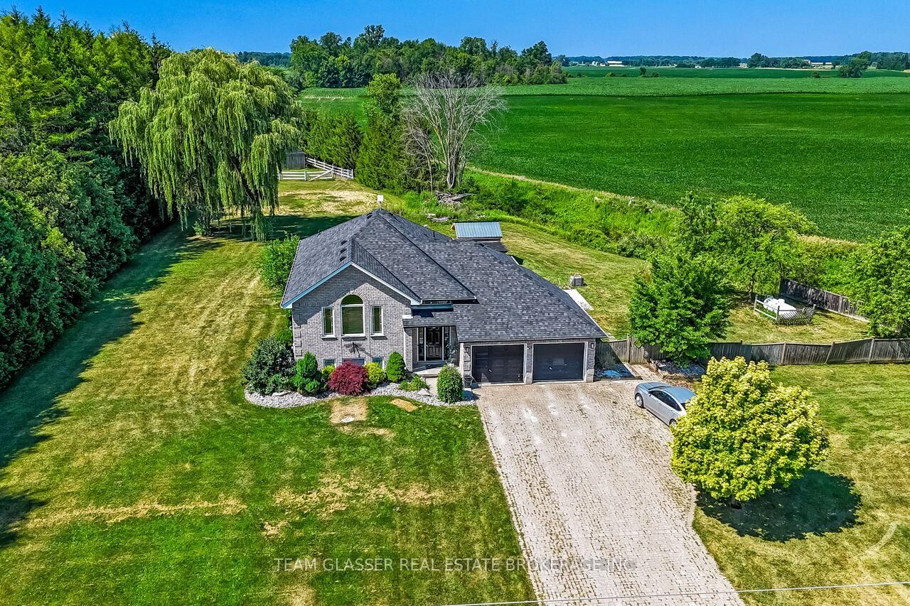 Property Photo: 23999 Mayfair Road ON N7G 3H4