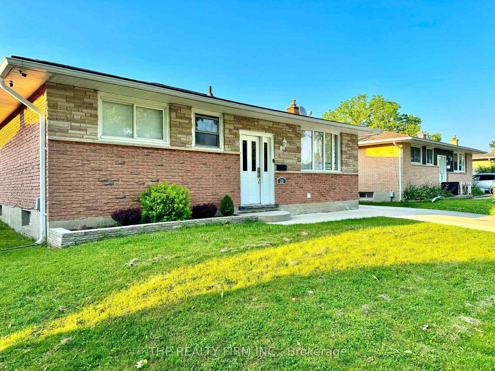 Property Photo:  22 Archer Crescent  ON N6E 2A5 