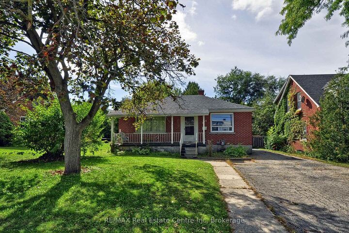 Property Photo:  273 Albert Street  ON N2L 3T7 