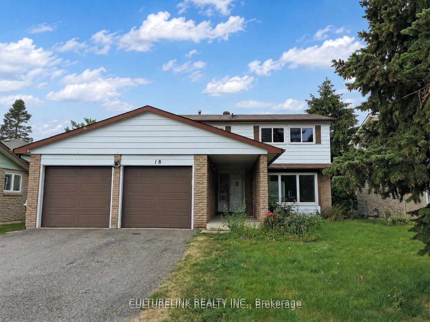 Property Photo: 18 Westwater Drive ON M1W 2G3