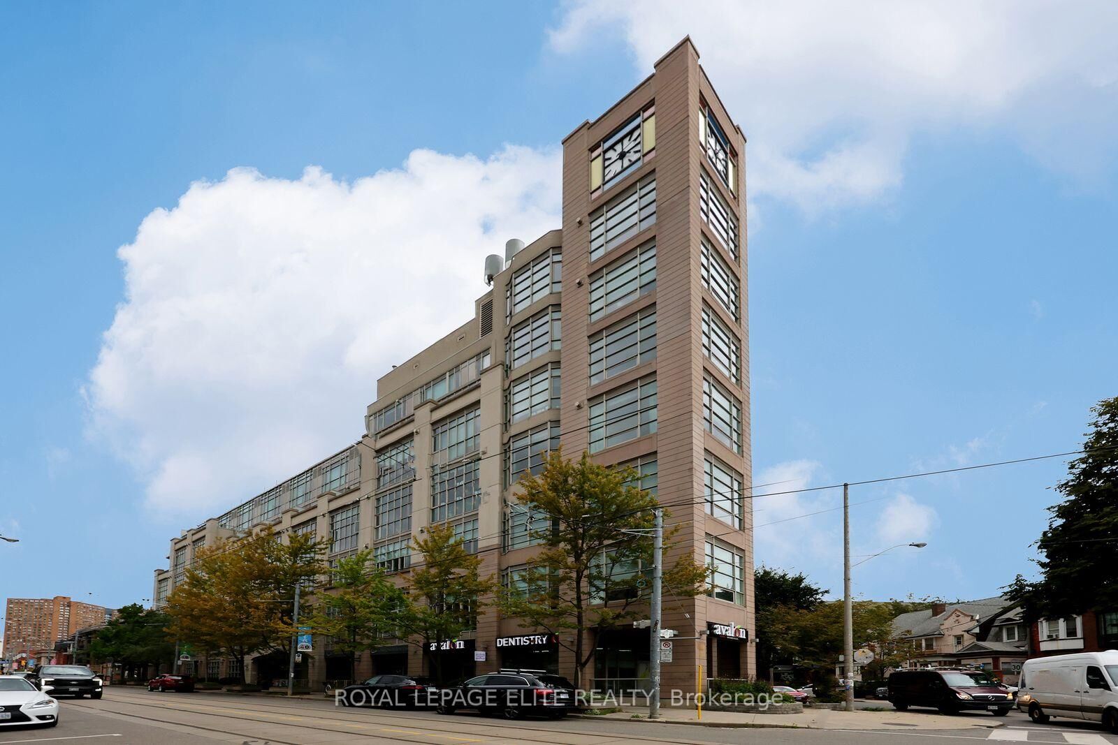 Property Photo:  437 Roncesvalles Avenue 405  ON M6R 3B9 