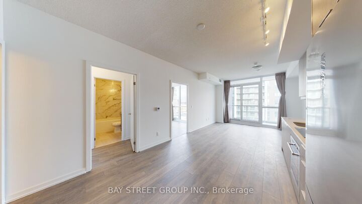 Property Photo: 36 Forest Manor Road 1110 ON M2J 1M5