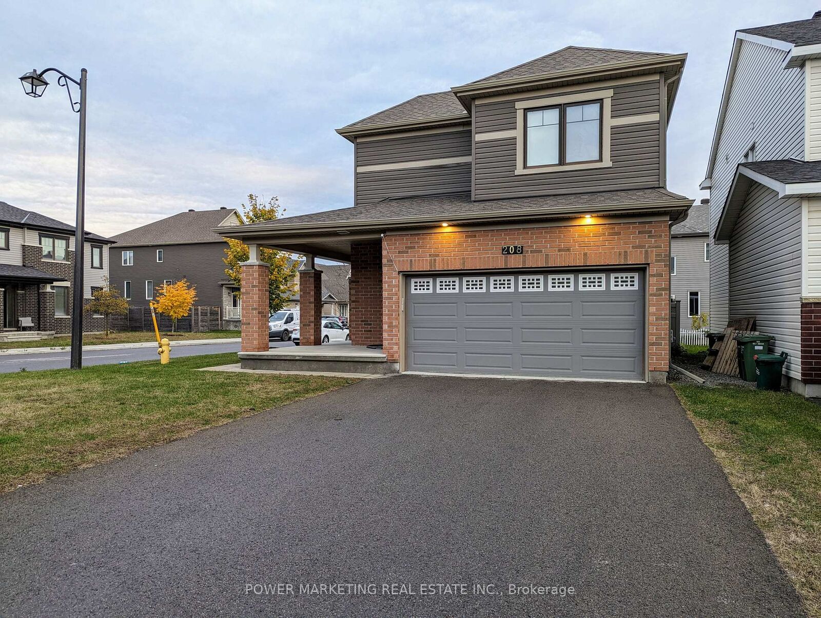 Property Photo:  208 Alex Polowin Avenue  ON K2J 6E8 