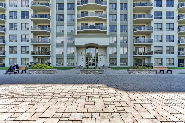 Property Photo:  1030 Coronation Drive 1014  ON N6G 0G5 