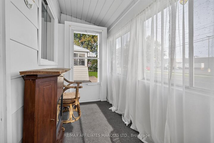 Property Photo:  41 Eleventh Street E  ON K6H 2Y3 