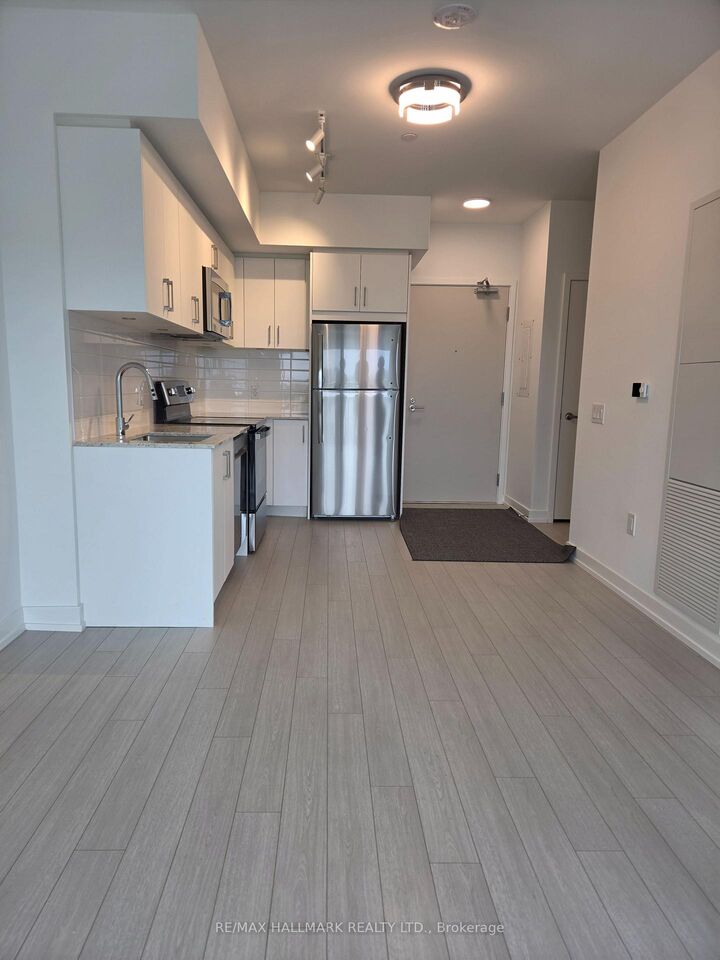 Property Photo:  4010 Eglinton Avenue 1801  ON M9A 0G6 