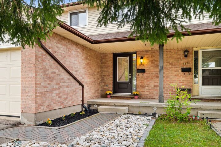 Property Photo: 647 Pinerow Crescent ON N2T 2K5