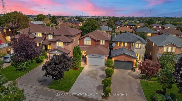 Property Photo:  4558 Pemmican Trail  ON L4Z 2L8 