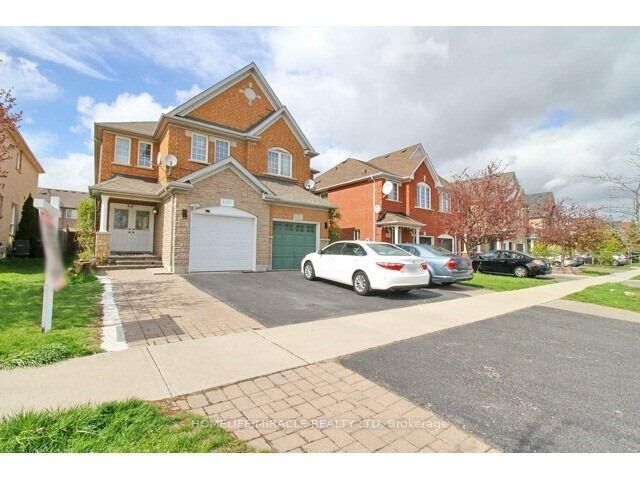 Property Photo:  3157 Bentley Drive  ON L5M 6V8 