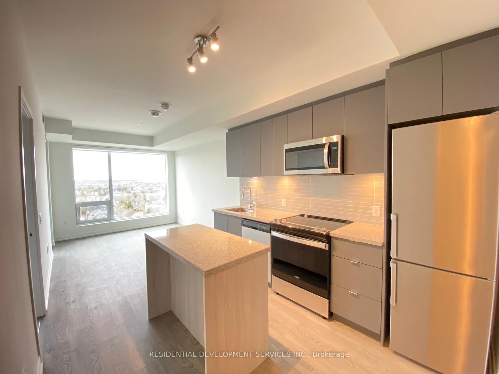 Property Photo:  3 Rosewater Street 1110W  ON L4C 5T6 