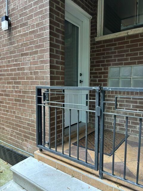 Property Photo: 28 Purdon Drive 2 ON M3H 4X1