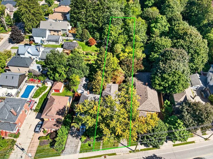 Property Photo:  324 Ridout Street S  ON N6C 3Z3 