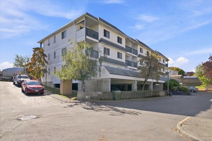 Property Photo:  3087 Barons Rd #305  BC V9T 3Y6 