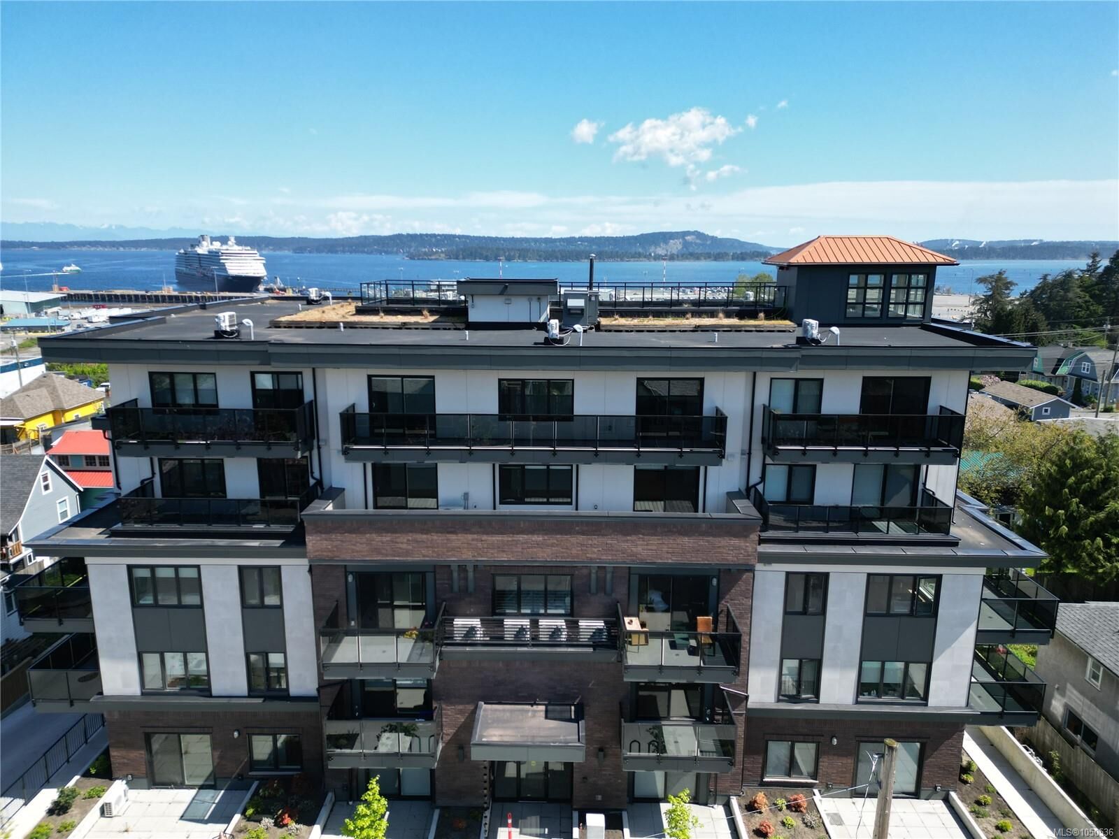 Property Photo:  45 Haliburton St #304  BC V9R 4V6 