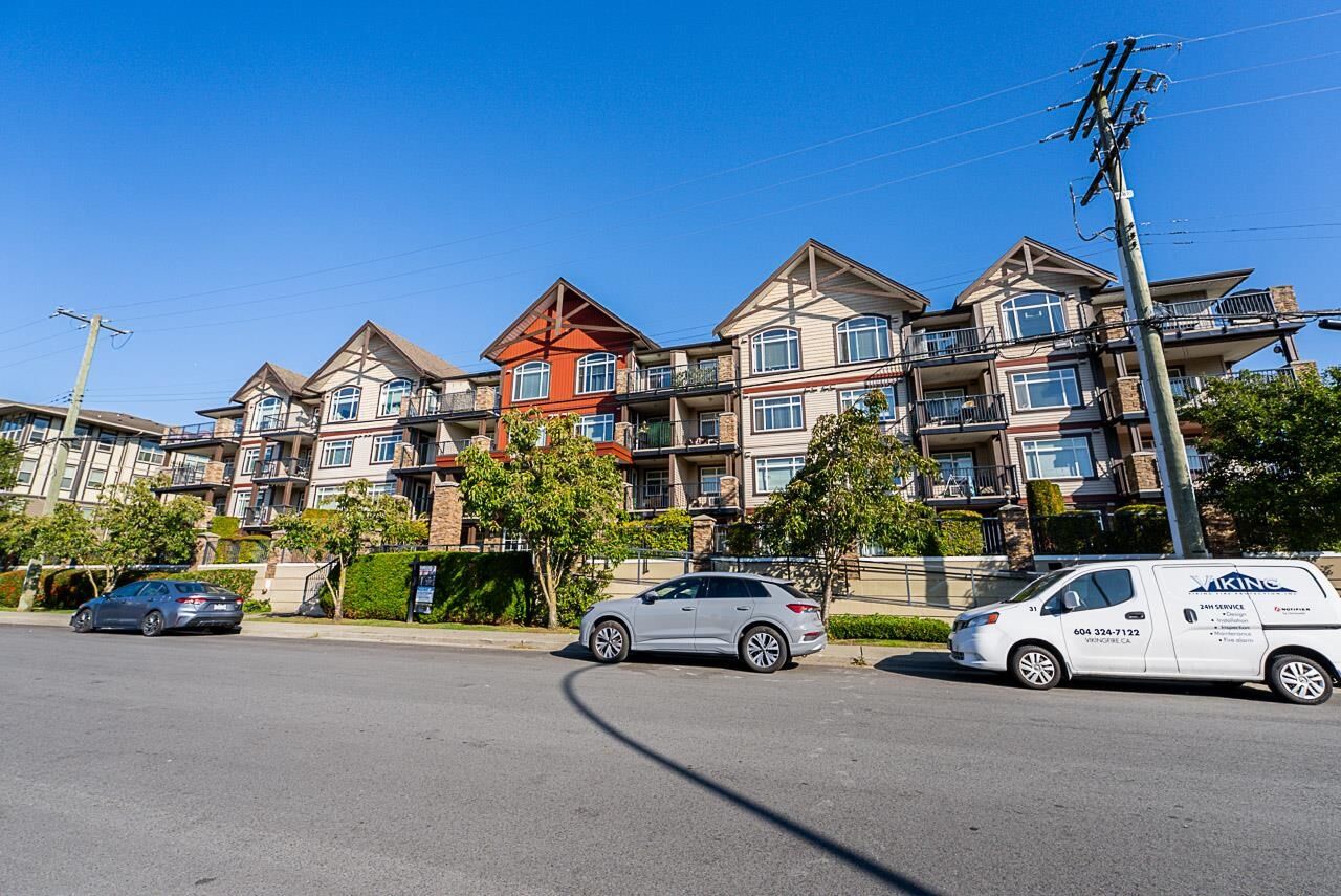 Property Photo:  19939 55A Avenue 407  BC V3A 3X4 