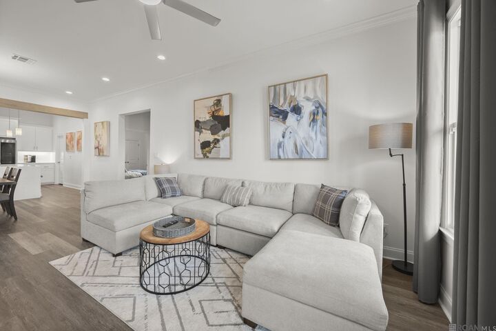 Property Photo: 13925 Appleby Way LA 70817