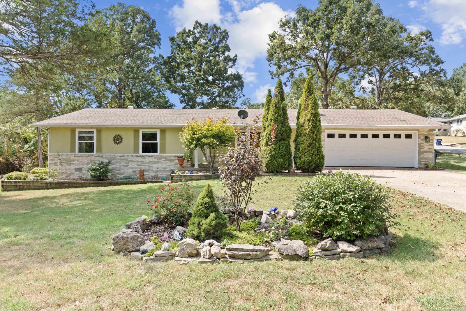 Property Photo: 1817 Eagle Drive AR 72653