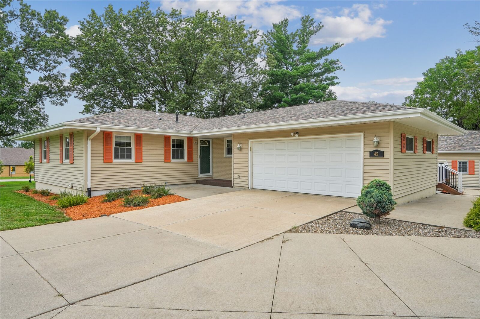 Property Photo: 45 N. Mentzer Road IA 52328