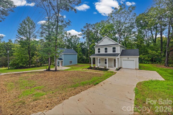 Property Photo:  600 W Lewis Street  NC 28034 
