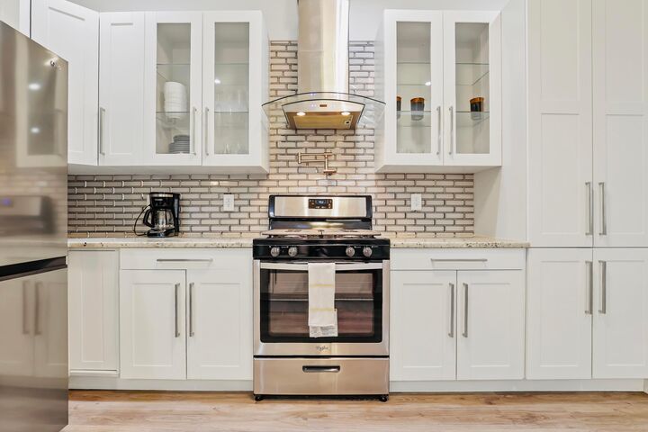 Property Photo: 571 Linwood Avenue OH 43205