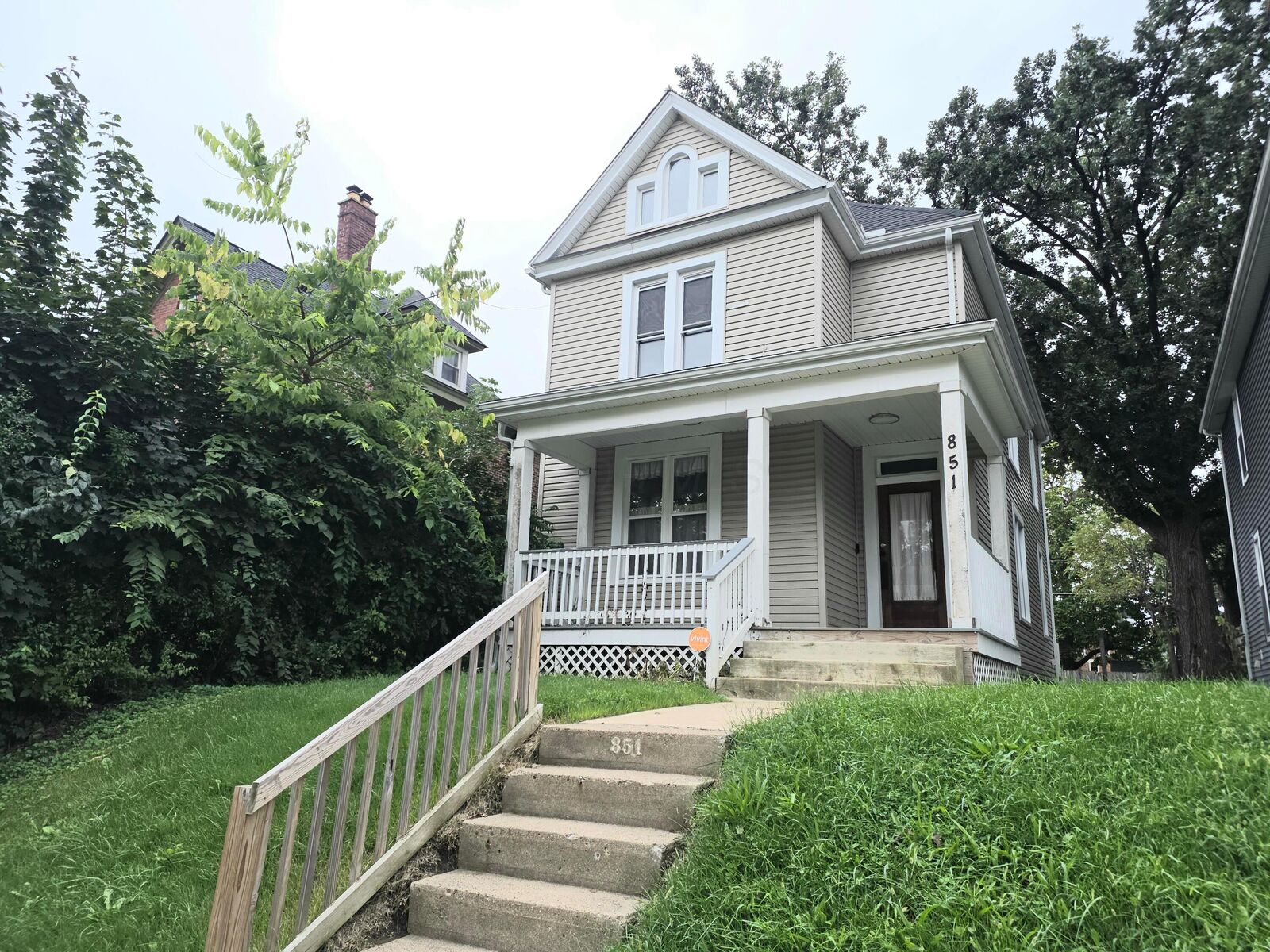 Property Photo:  851 Linwood Avenue  OH 43206 