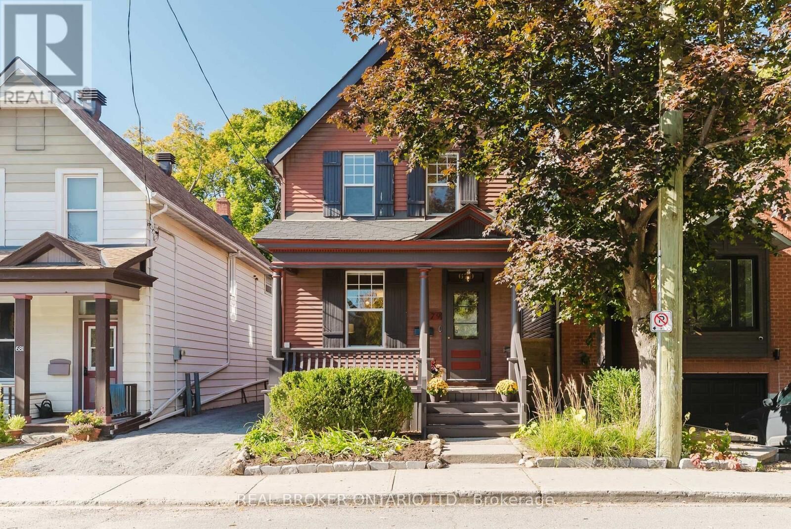 Property Photo:  679 Cooper Street  ON K1R 5J3 
