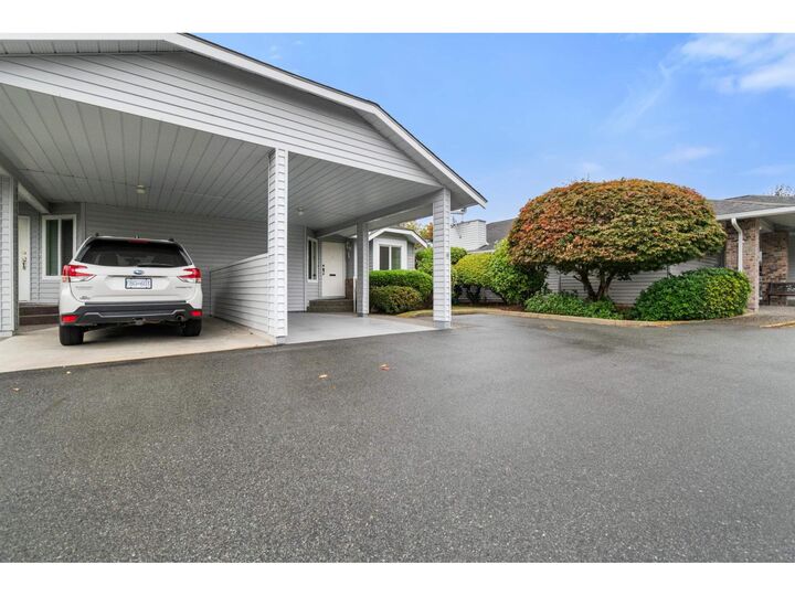 Property Photo:  2989 Trafalgar Street 28  BC V2S 7X9 