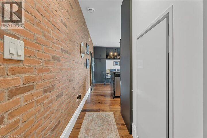 Property Photo:  455 Charlton Avenue East 504  ON L8N 0B2 