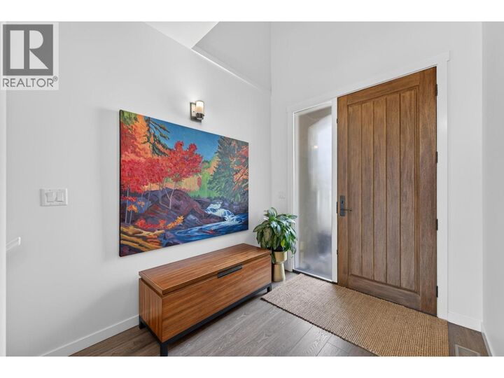 Property Photo:  312 Belmonte Avenue  BC V2H 0C6 