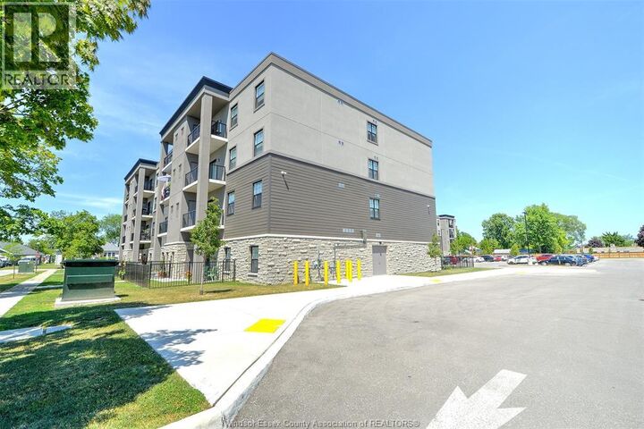 Property Photo:  207 Brock 106  ON N9V 2H3 