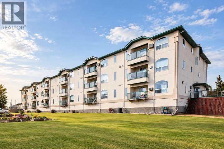 Property Photo:  5120 51 Avenue  AB T9X 1E4 