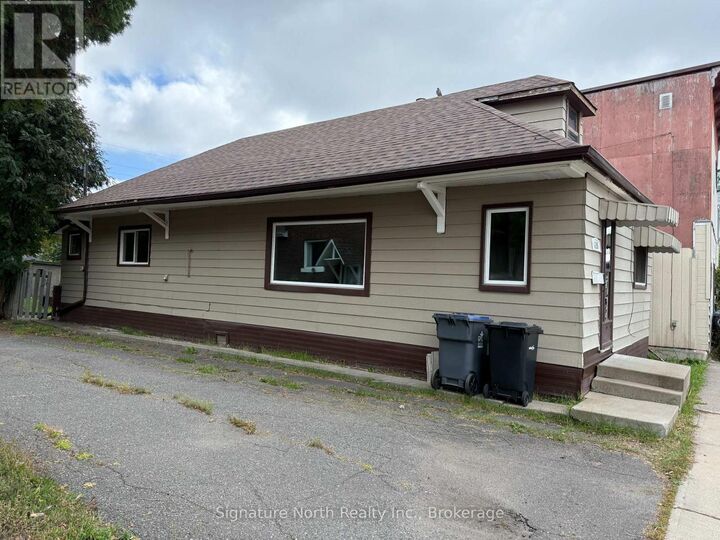 Property Photo:  618 McTavish Street  ON P7C 3C6 