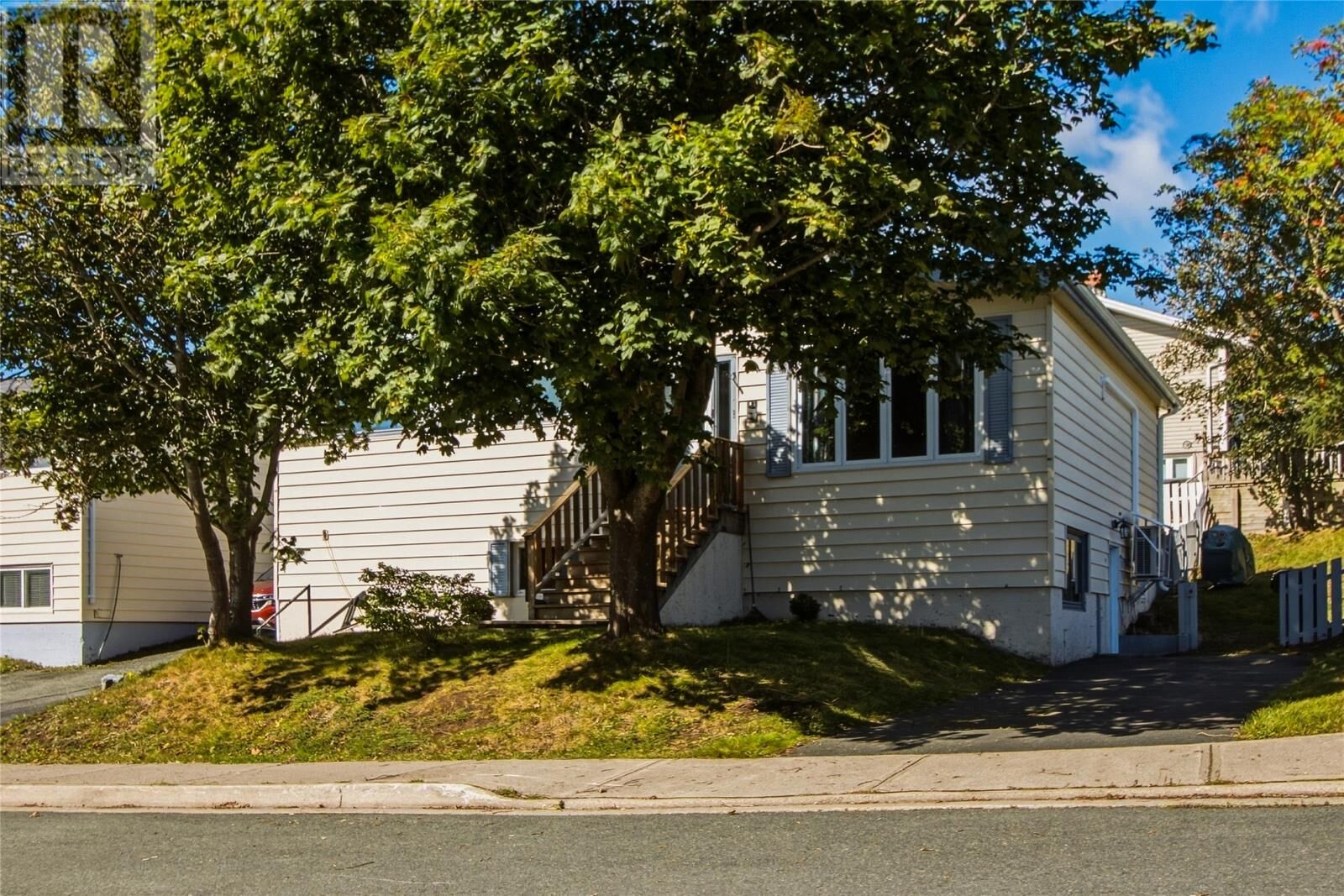 Property Photo:  48 Amherst Heights  NL A1E 3J4 