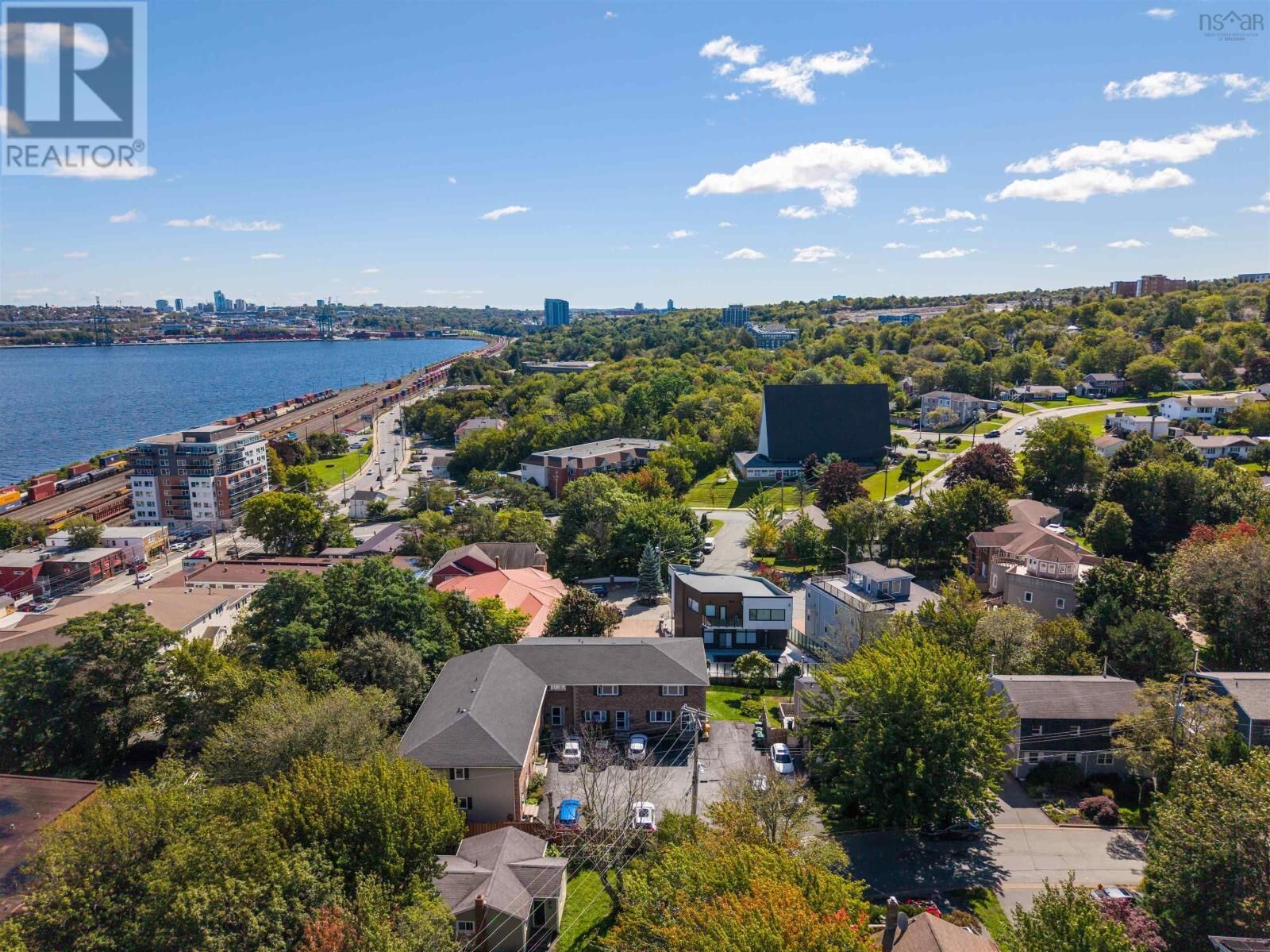 Property Photo:  18 Pioneer Avenue 1  NS B3M 1W8 