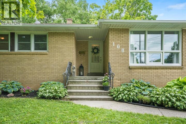 Property Photo:  108 Faubert Drive  ON N7M 2Y4 