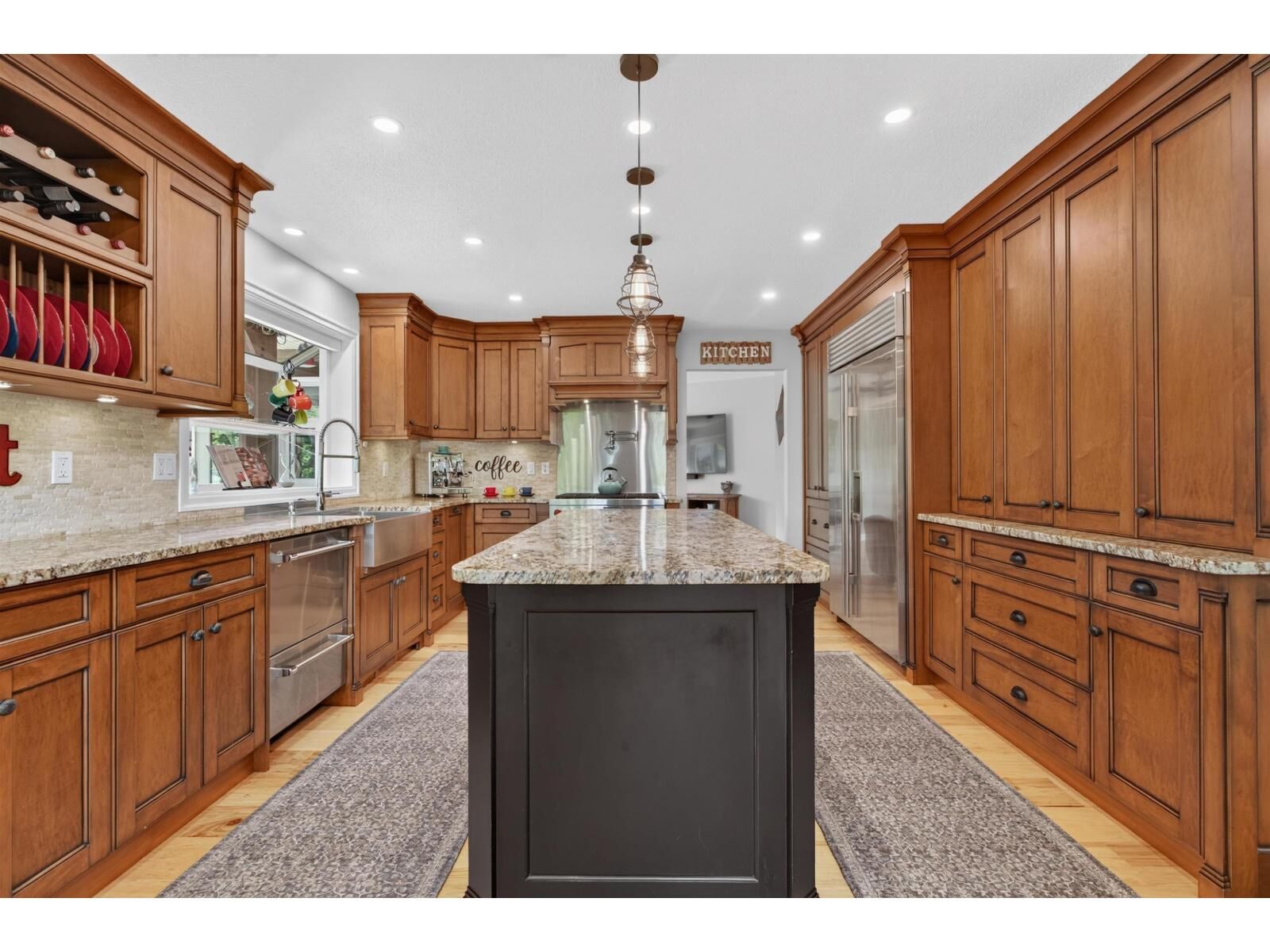 Property Photo: 34088 York Avenue BC V2V 6Y5