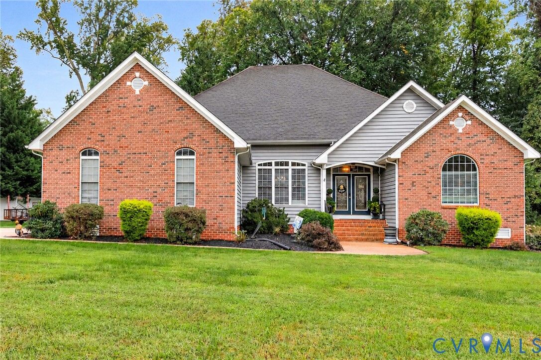 Property Photo:  8365 Buckard Drive  VA 23111 