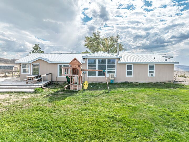 Property Photo:  3884 Adobe Ranchos Drive  NV 89801 