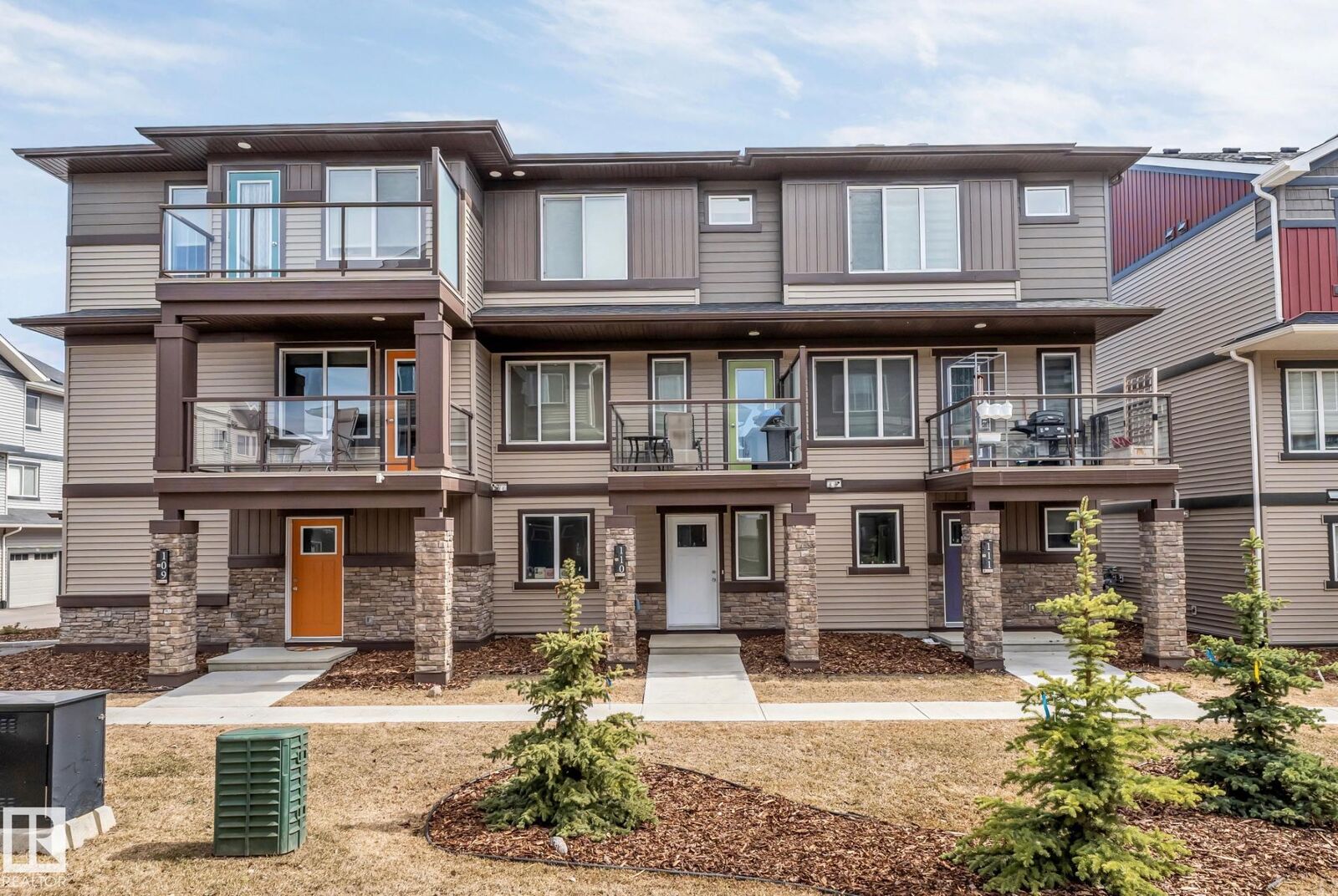 Property Photo:  1530 Tamarack Boulevard NW 110  AB T6T 2E6 