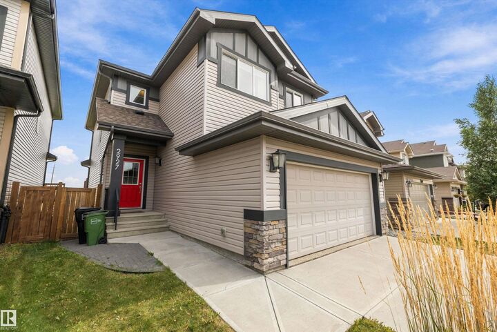 Property Photo:  2927 11 Street NW  AB T6T 0X7 