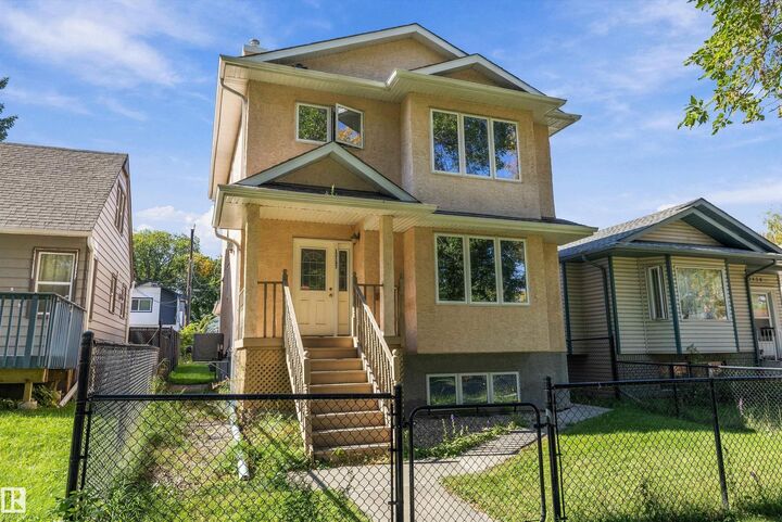 Property Photo:  12132 92 Street NW  AB T5G 1B2 