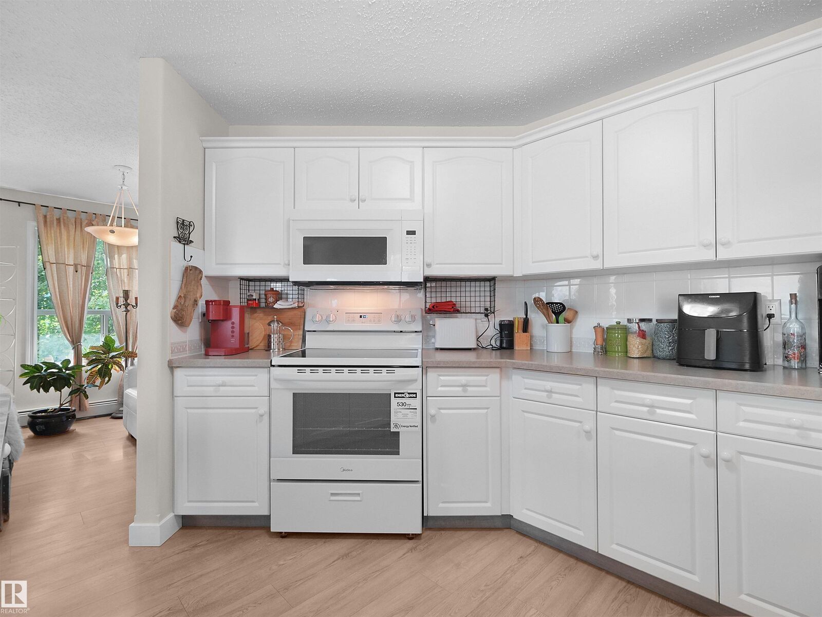 Property Photo:  9760 174 Street NW 203  AB T5T 6J4 